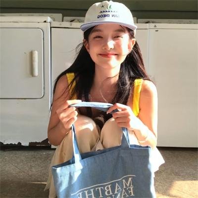 这个少侠有点冷